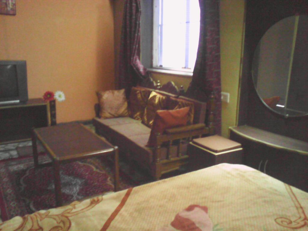 Leela Guest House Varanasi Bilik gambar