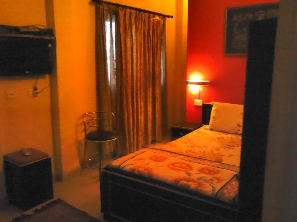 Leela Guest House Varanasi Bilik gambar