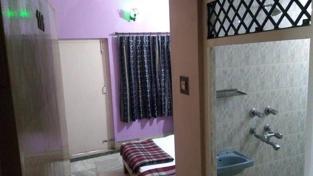 Leela Guest House Varanasi Luaran gambar
