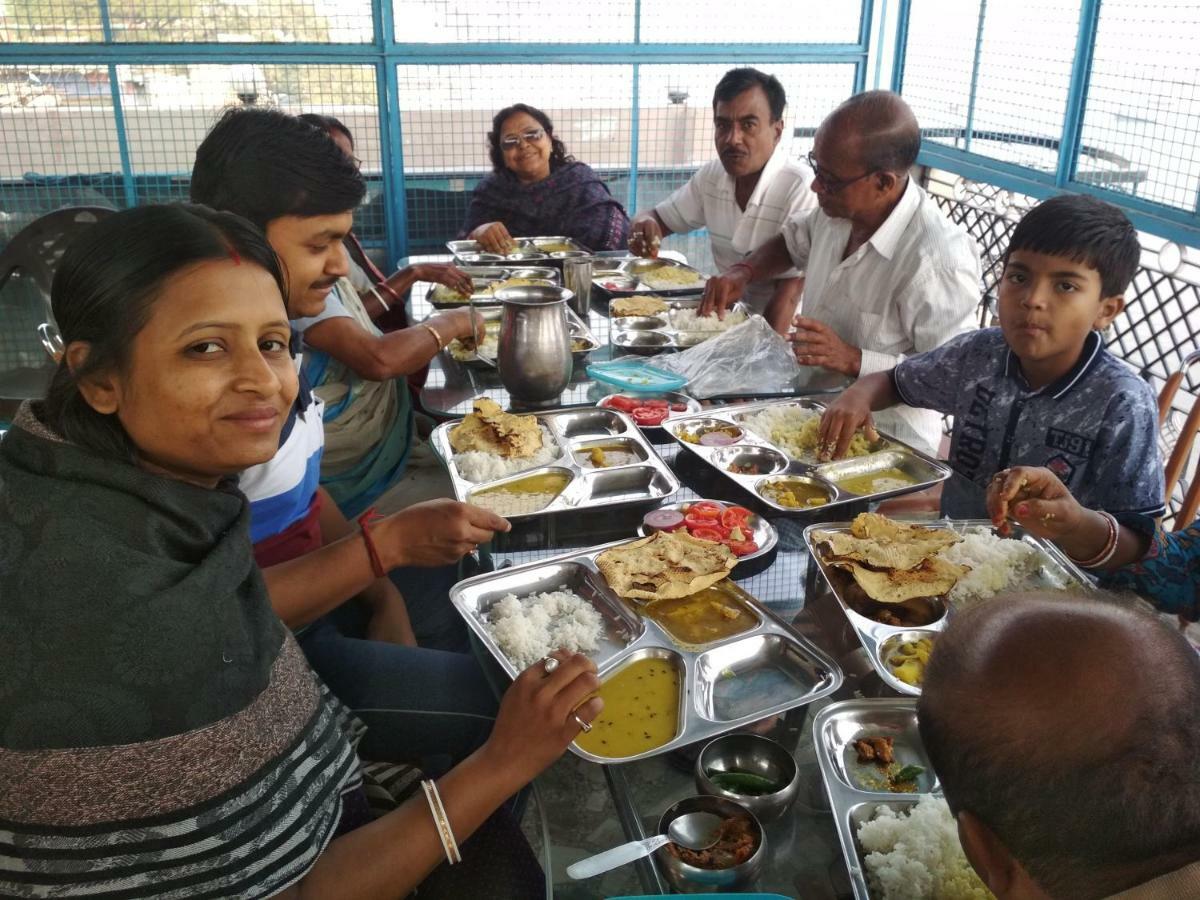 Leela Guest House Varanasi Luaran gambar