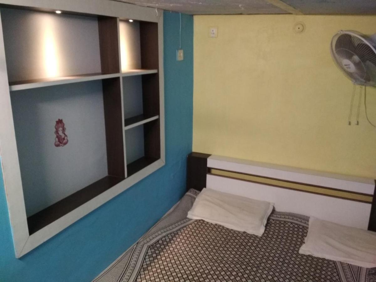 Leela Guest House Varanasi Luaran gambar